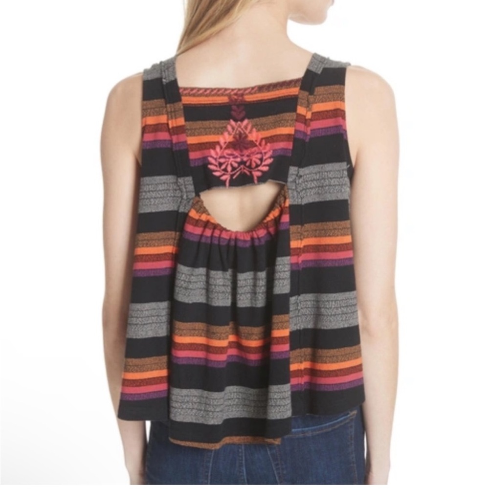 Free People keyhole back swing top
